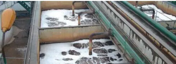 無(wú)錫田鑫化工分享曝氣池的泡沫顏色不同是怎么回事？